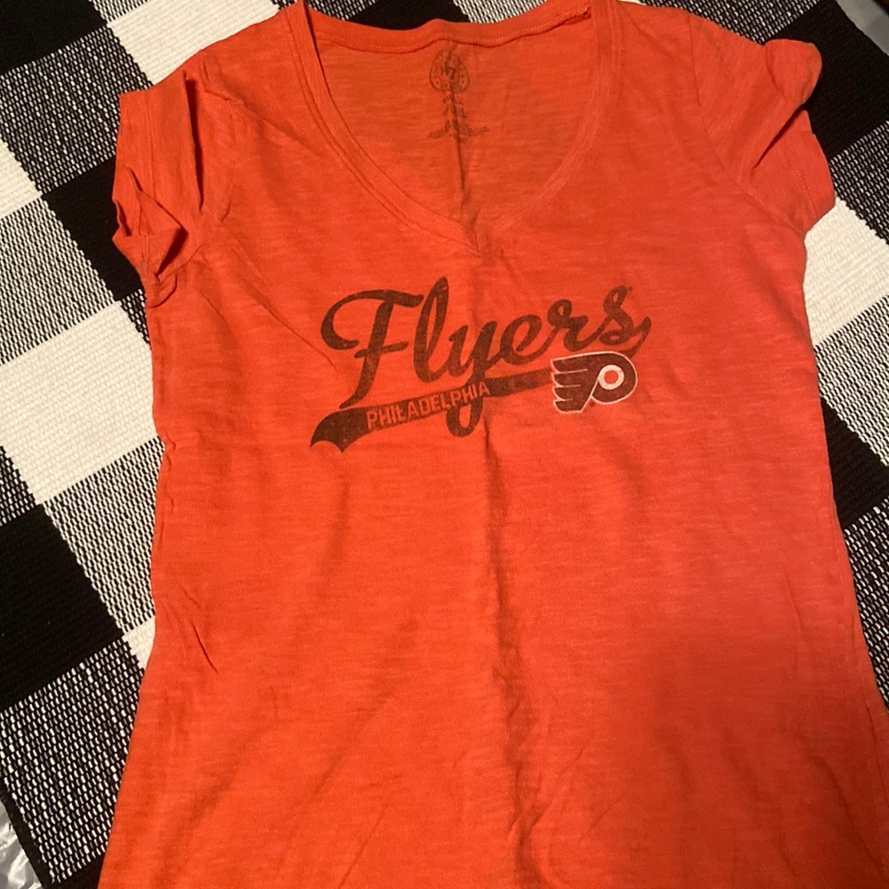 Vintage flyers tee